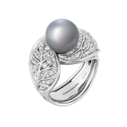 Кольцо с жемчугом и бриллиантами, белое золото