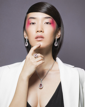 Колье с морганитом и бриллиантами, белое золото 3