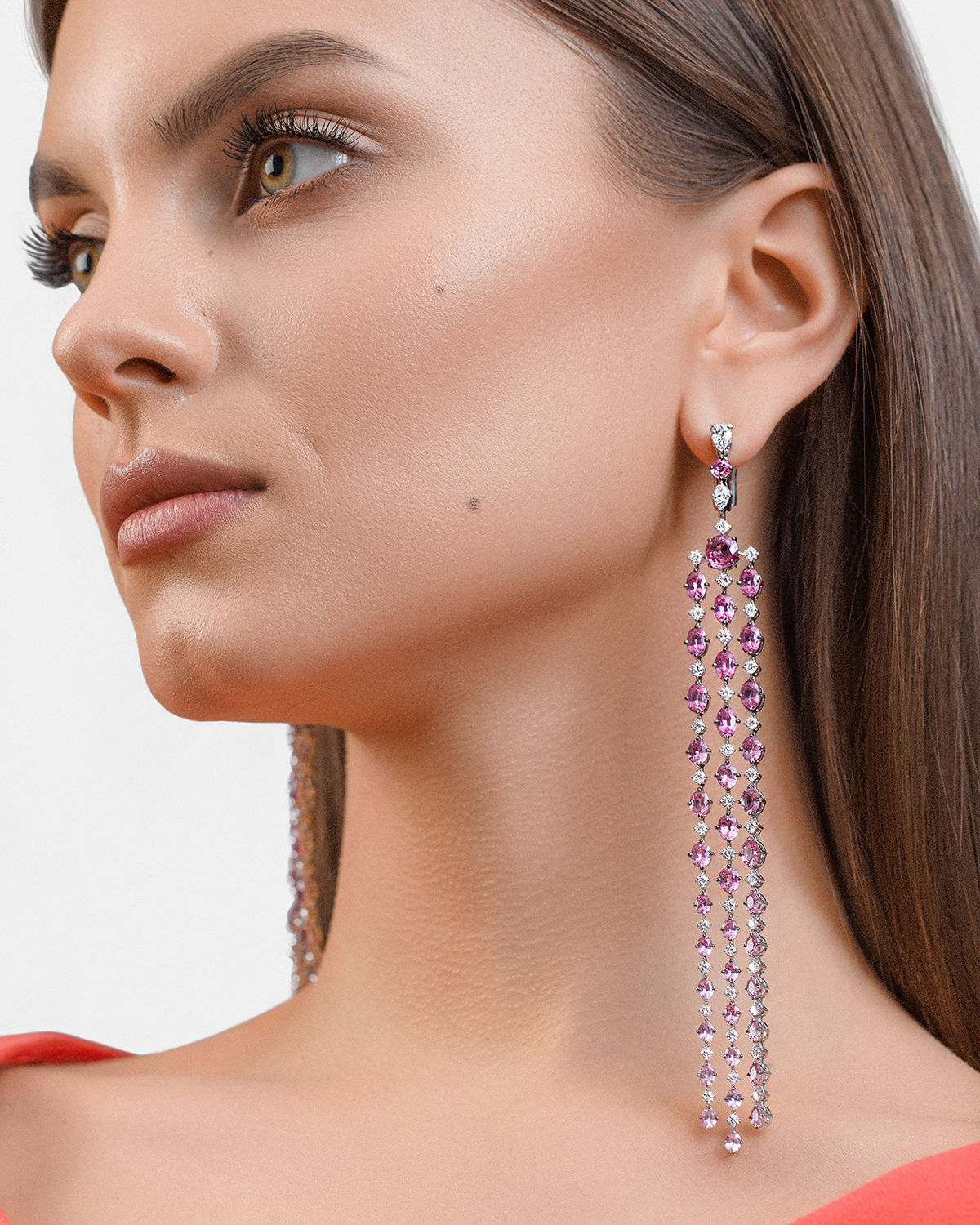 Серьги с сапфирами и бриллиантами, белое золото