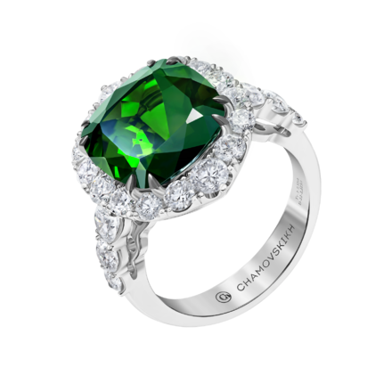 Кольцо с верделитом и бриллиантами, белое золото
