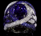 Кольцо с танзанитом и бриллиантами, белое золото