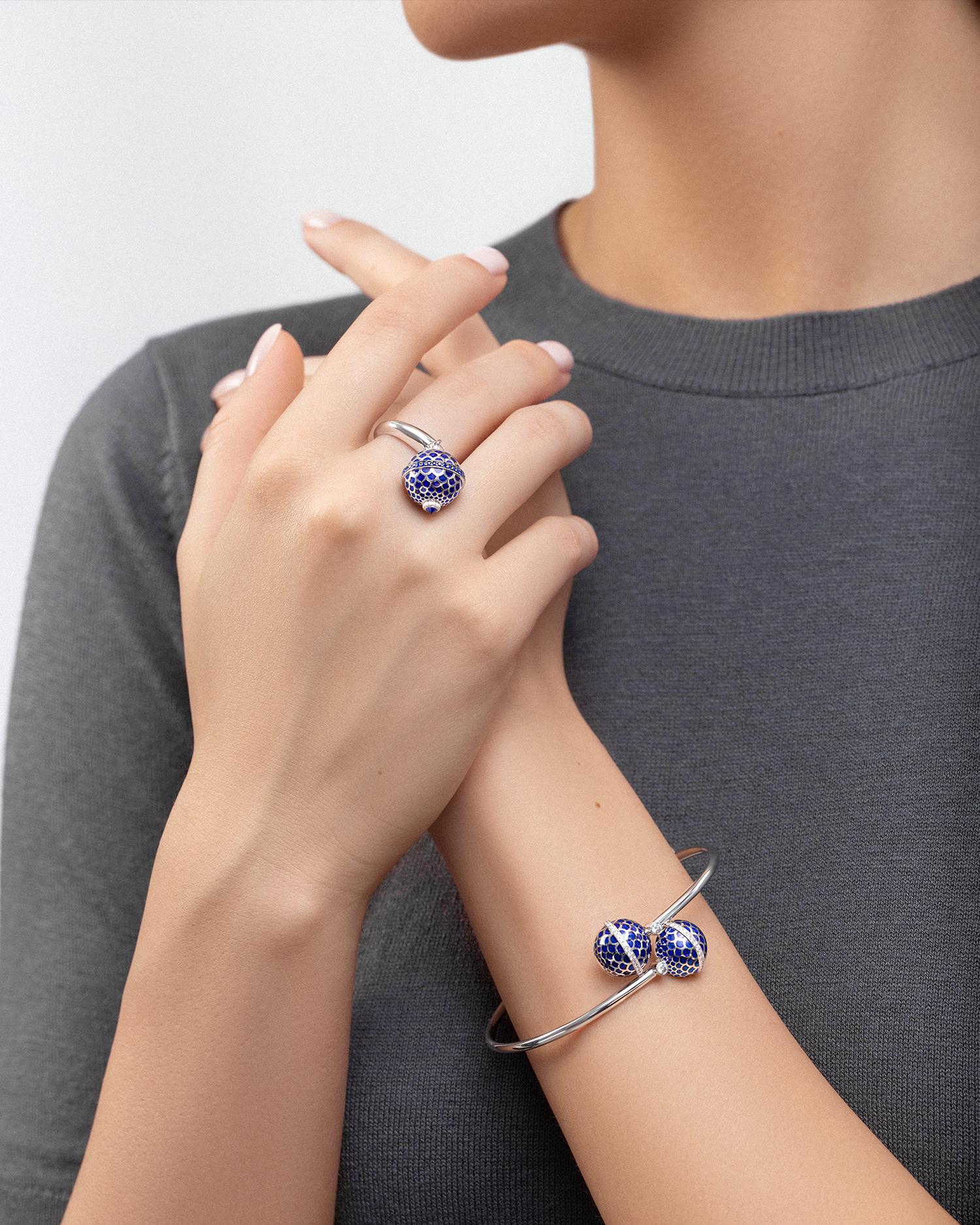 Кольцо с сапфирами, белое золото, н.керамика