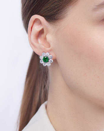 Серьги с изумрудами и бриллиантами, белое золото 2