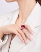 Кольцо с турмалином рубеллит, бриллиантами и рубинами, белое золото