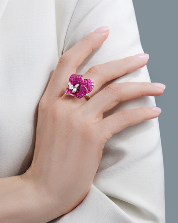 Кольцо с рубинами и бриллиантами, белое золото 3