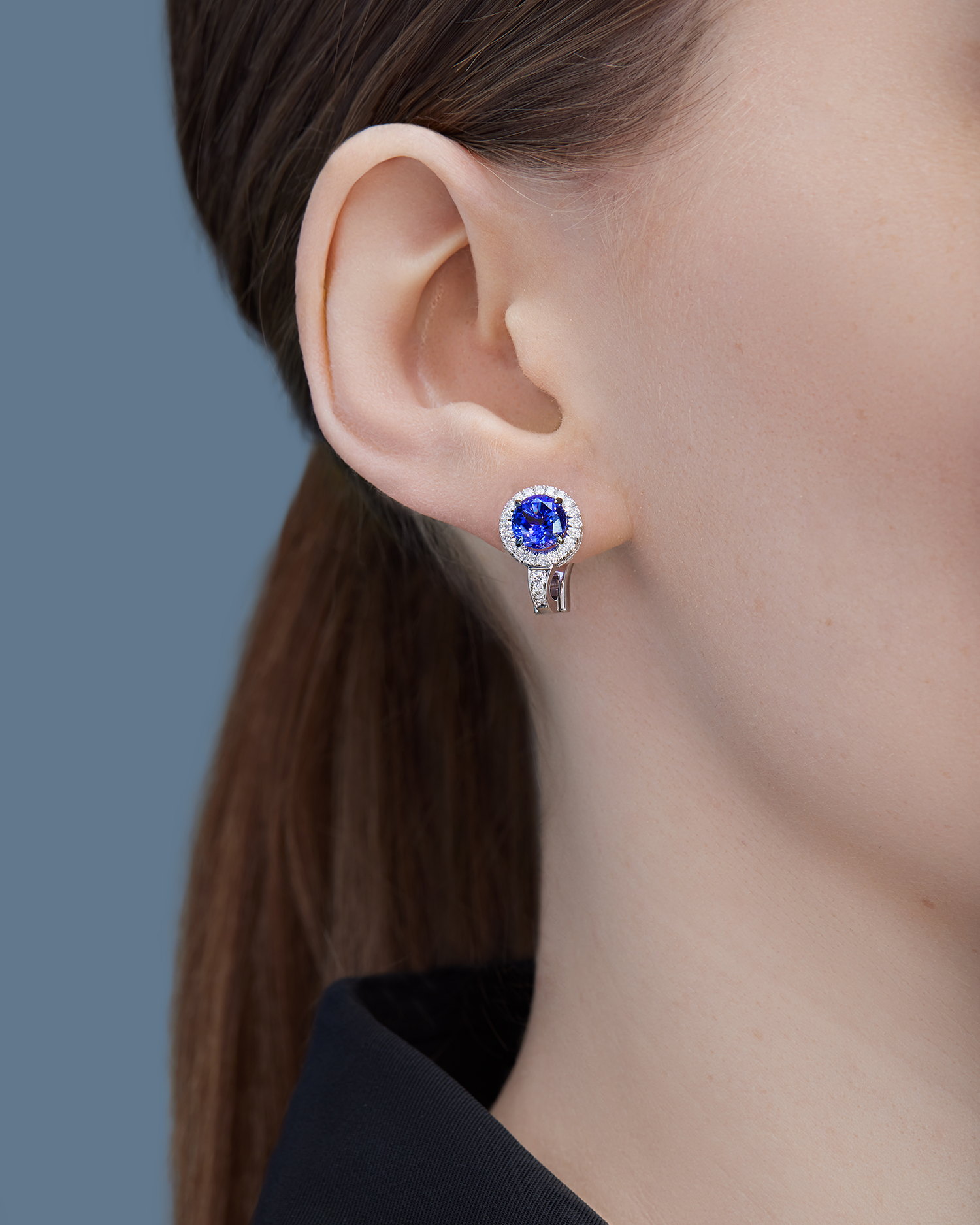 Серьги с сапфирами и бриллиантами, белое золото