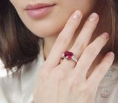 Кольцо с рубеллитом и бриллиантами, белое золото