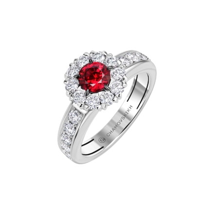 Кольцо с рубином и бриллиантами, белое золото